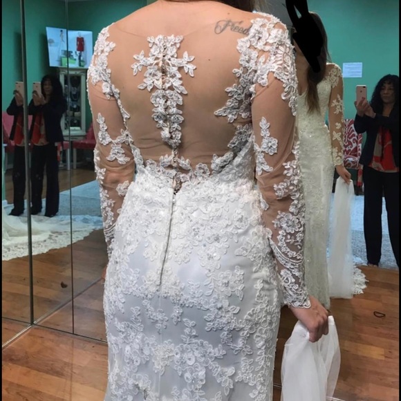 Wedding Gown - Picture 8 of 8